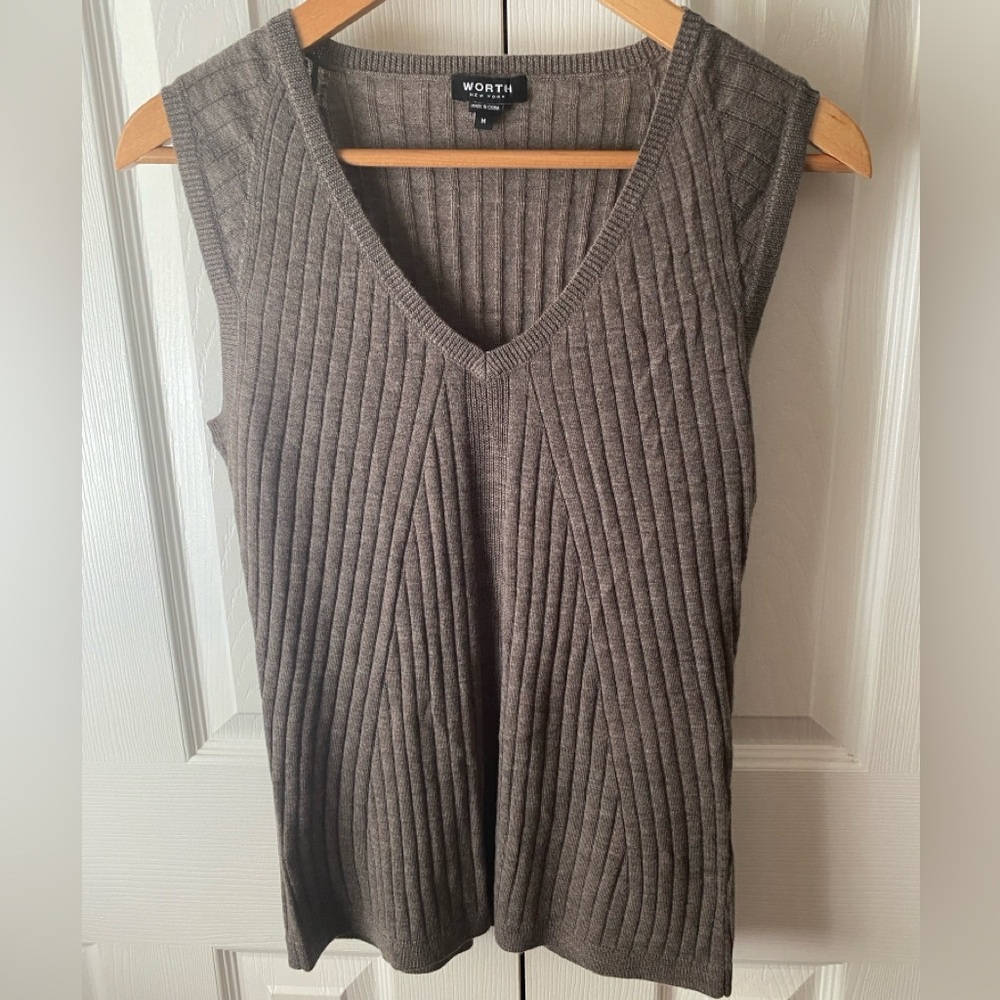 🆕 WORTH New York Heather Lager 100% Wool Rib Scarfed V-Neck Sweater Vest SZ M